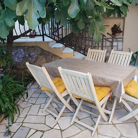Apartament Noemi Jadranovo